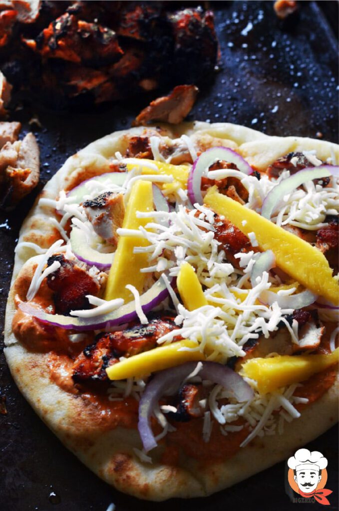 TANDOORI CHICKEN NAAN PIZZA