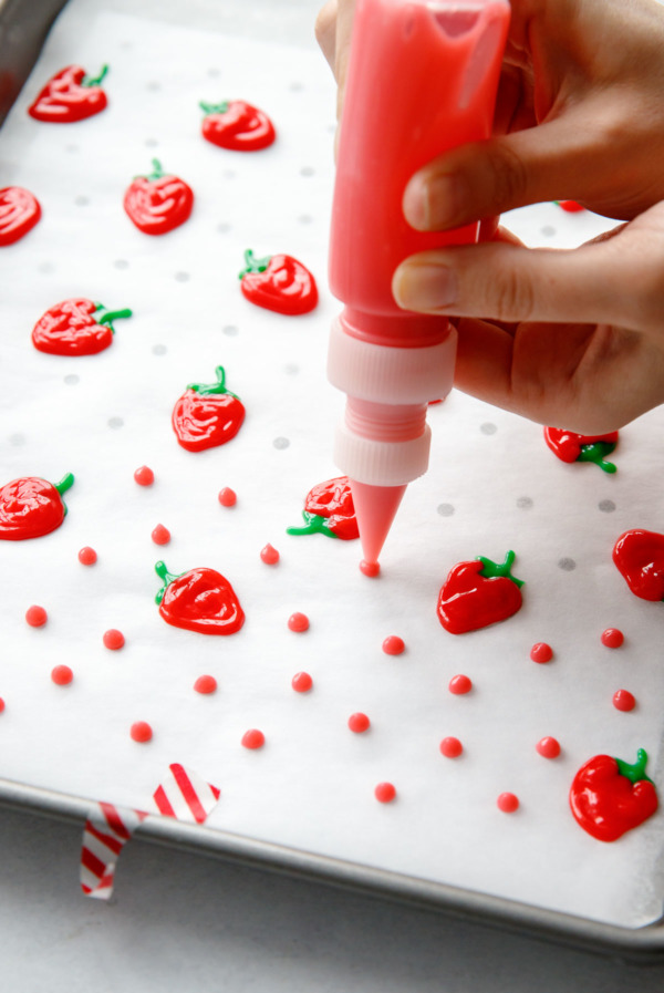 Strawberry Cake Roll