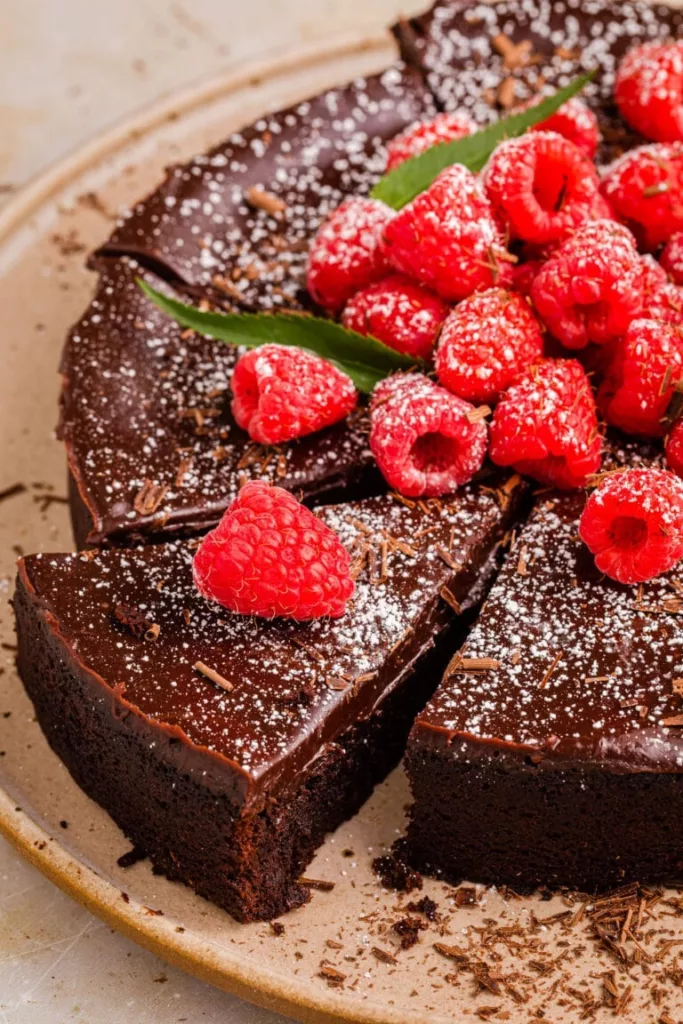 Fudgy Flourless Chocolate Cake