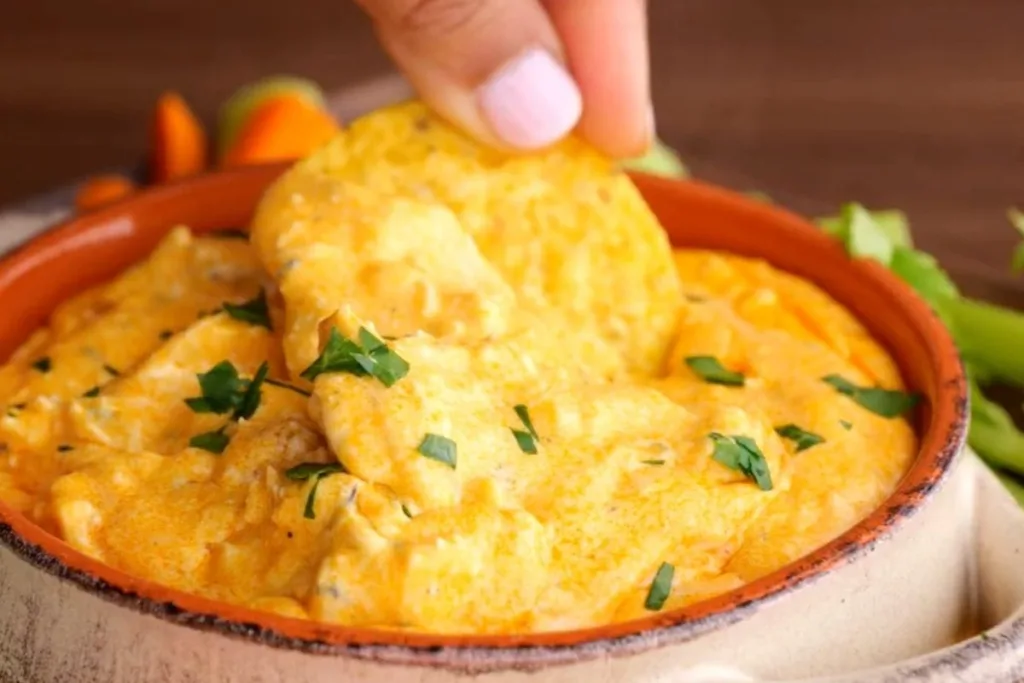 Slow Cooker Buffalo Chicken Dip