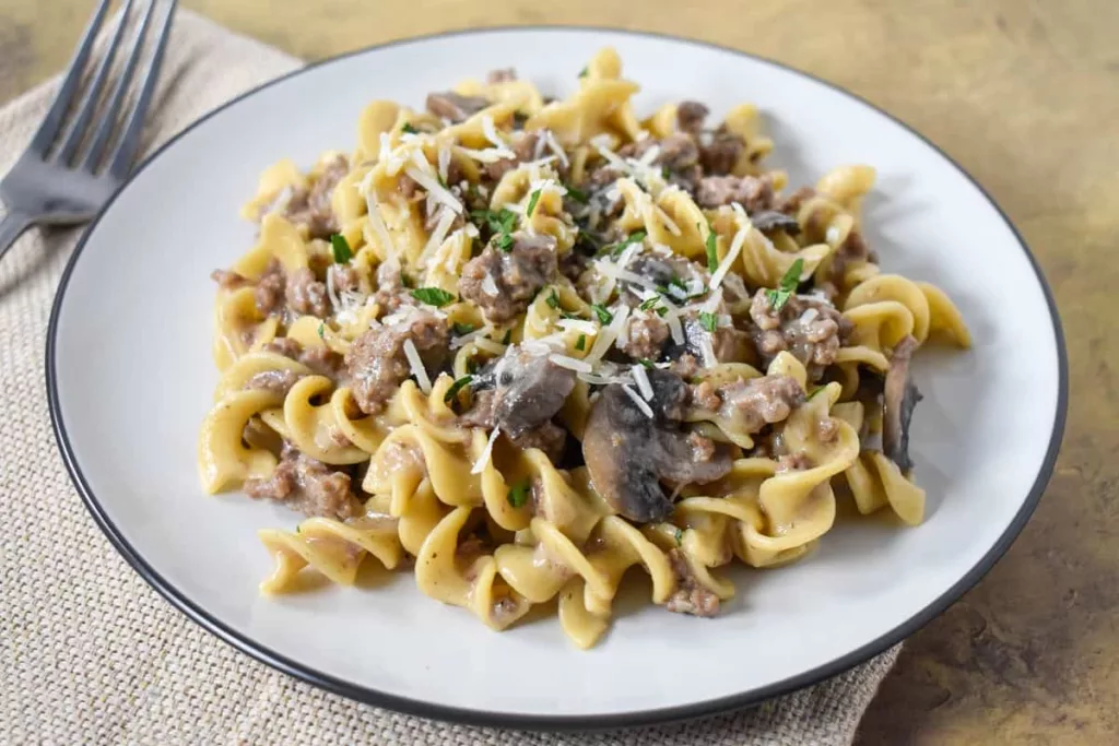 GROUND BEEF STROGANOFF 