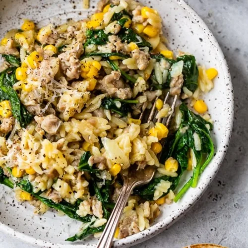 One-Pot Orzo with Sausage, Spinach and Corn