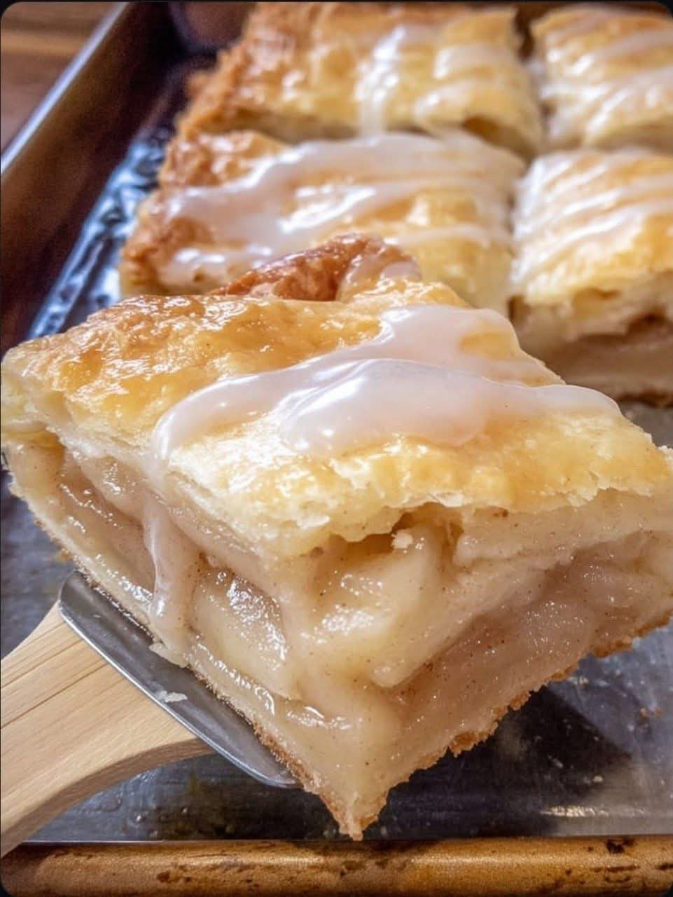 Chicago Style Bakery Apple Slices: The Recipe My Family Begs Me to Make