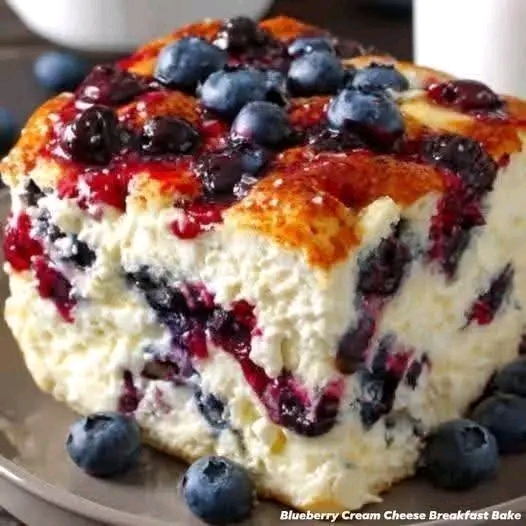 Blueberry Cream Cheese Breakfast Bake: The 47g Protein Bomb That Finally Made Me a Breakfast Person