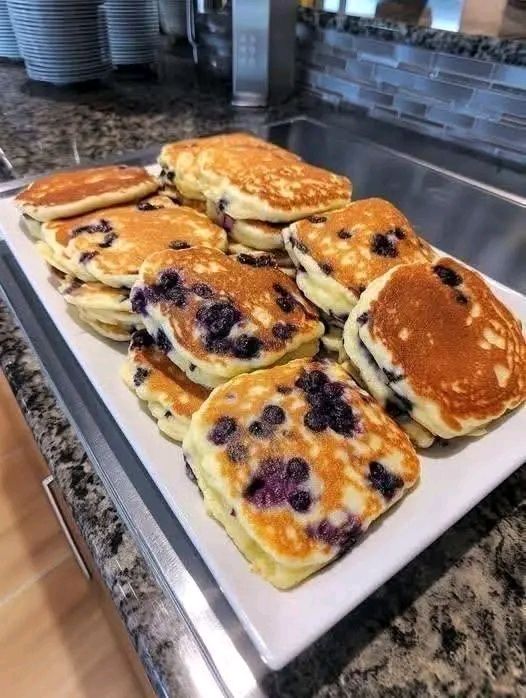 Blueberry Pancakes: Fluffy, Fruity & High-Protein (No Syrup Needed!)