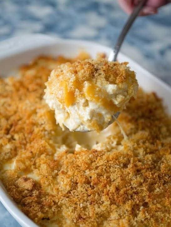 Dolly Partonโs 5 Ingredient Casserole: Simple Southern Comfort