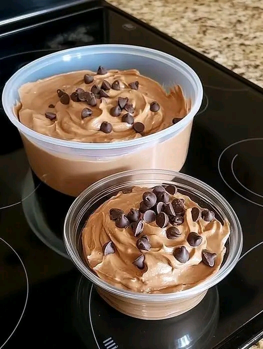 3 Ingredient Double Chocolate Mousse Is My Latest Obsession
