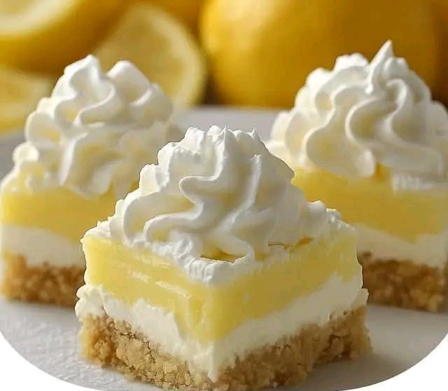 Lazy Day Lemon Cream Pie Bars: Bright, Creamy, and Refreshingly Simple