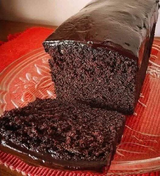 High Protein Dreamy Cream Cheese Chocolate Pound Cake: Rich, Moist, and Guilt‑Free