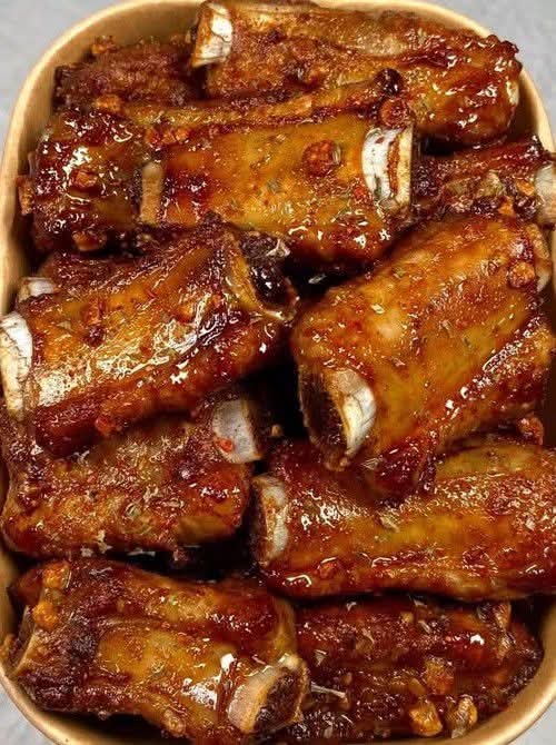 Sticky Honey Garlic Ribs: Sweet, Savory, and Fall‑Off‑the‑Bone Good