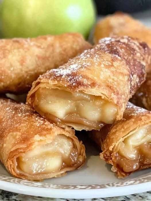 Apple Pie Egg Rolls: Crispy, Cinnamon‑Dusted, and Irresistibly Easy