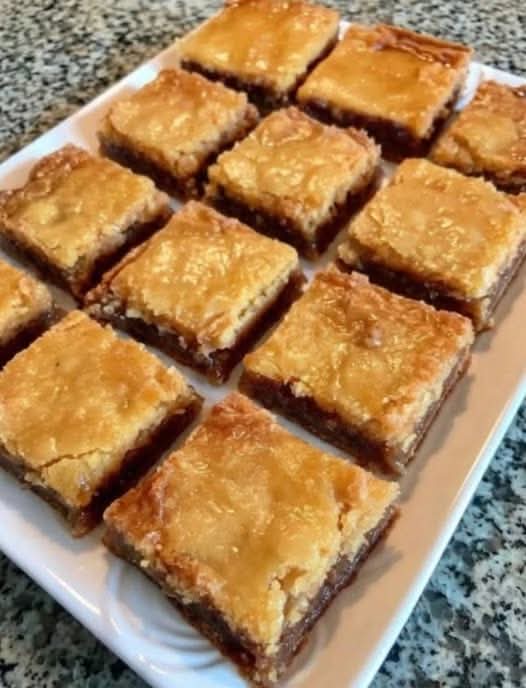 Gooey Butter Pecan Bars: The St. Louis Classic That Melts in Your Mouth