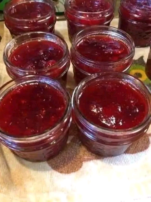 Christmas Jam – Easy Homemade Holiday Jam Recipe