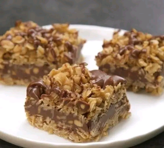 No-Bake Chocolate Oat Bars – Easy Peanut Butter Chocolate Dessert