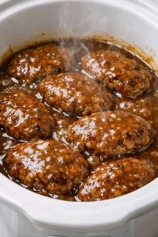 Slow Cooker Salisbury Steak with Gravy – Easy Comfort Food Crockpot Recipe