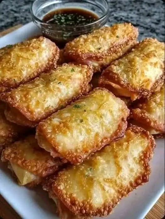 Crab Rangoon Egg Rolls โ Crispy, Creamy, and Irresistibly Easy Appetizer